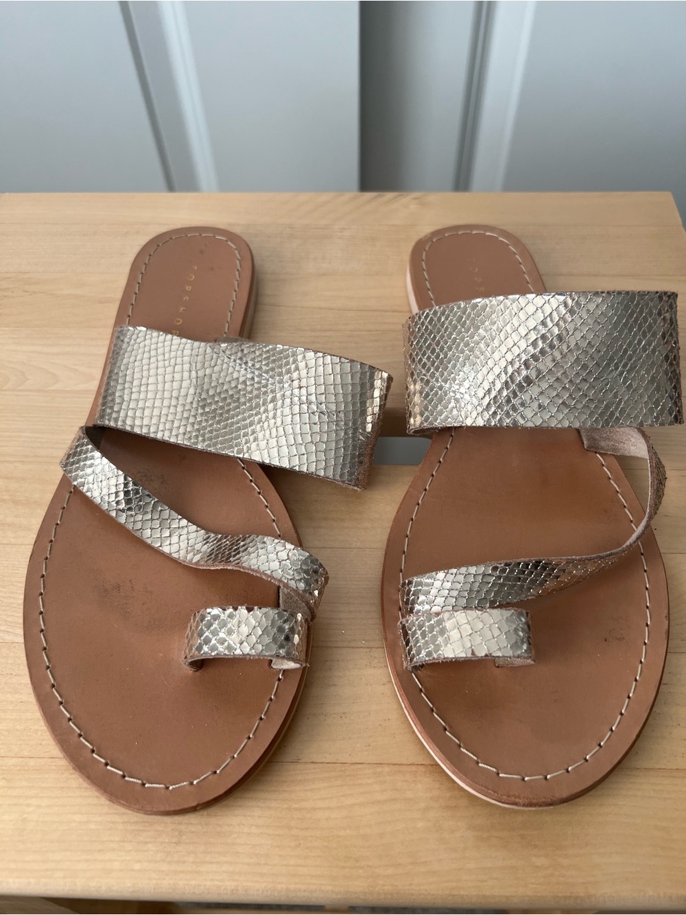 Topshop Gold Metallic Snake-Print Leather Slide Sandals - Picture 3 of 6